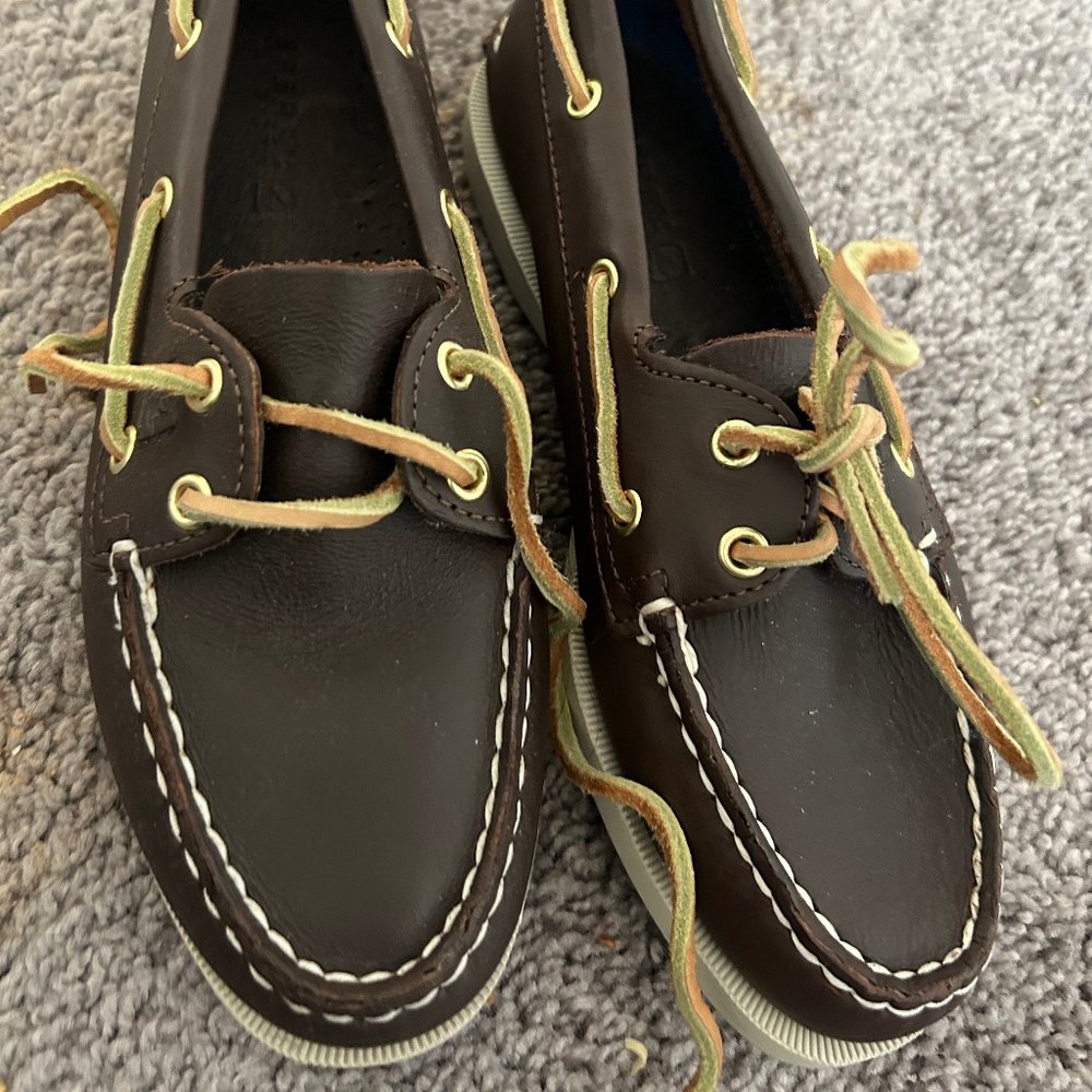 Sperry Top-Sider size 6M